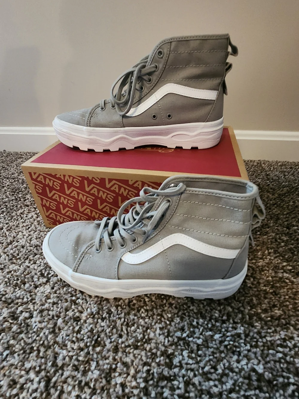 Vans High-Top Shoes in Light Gray